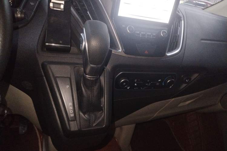 Used Ford Tourneo Custom 2017 2.0T Automatic Elite Version