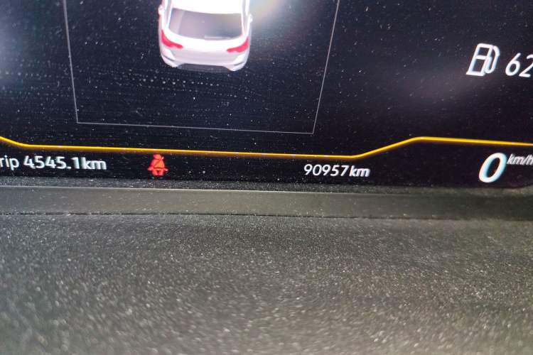 Used Volkswagen T-ROC 2018 280TSI DSG Four-Wheel Drive Luxury Version China V Emission Standard Odometer Close Up