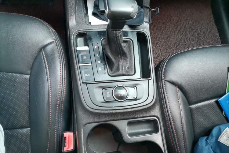 Used Qoros 5 2018 1.6T Automatic Leading Model Gear Lever