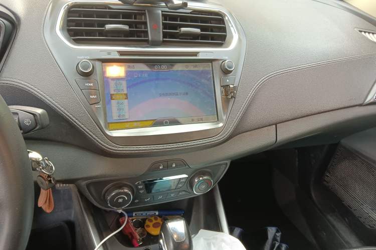 Used Ford Escort 2015 1.5L Automatic Fashion Model
