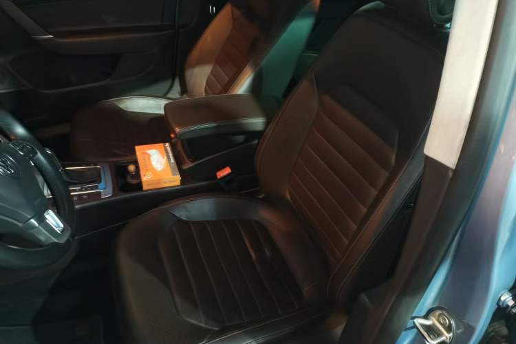 Used Volkswagen Magotan 2012 Travel Edition 2.0 TSI Luxury Version