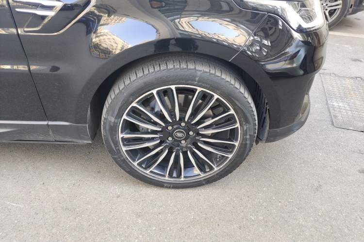 Used Land Rover Range Rover SportNew Energy 2022 P400e SE
