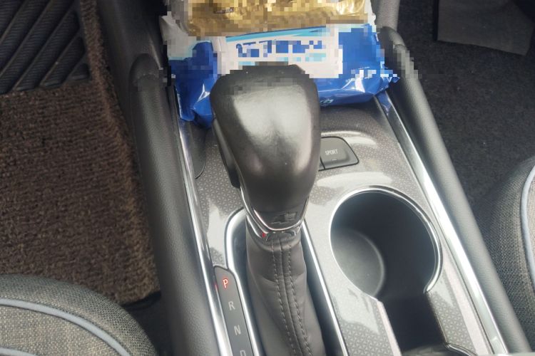 Used Chevrolet Malibu XL 2022 535T Automatic Sport Edition Gear Lever