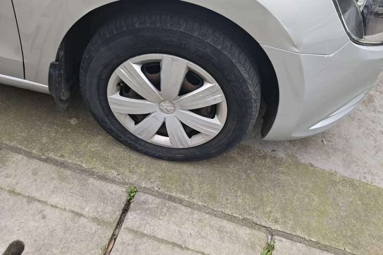 Used Volkswagen Jetta 2015 Value Edition 1.6L Manual Fashionable Style