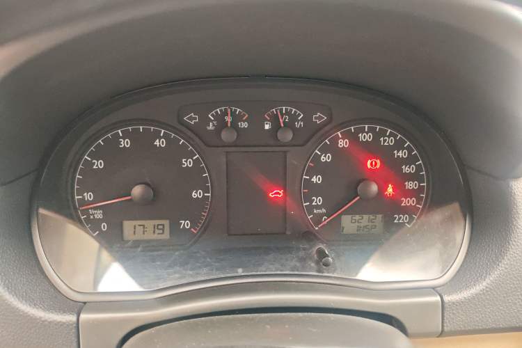 Used Volkswagen Polo 2009 Kica 1.6L Manual Fashion Edition
