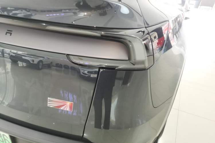 Used Tesla Model Y 2025 Long-Range All-Wheel Drive First Edition