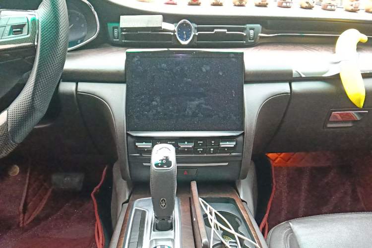 Used Maserati President 2013 3.0T Standard Model Audio And AC Panel