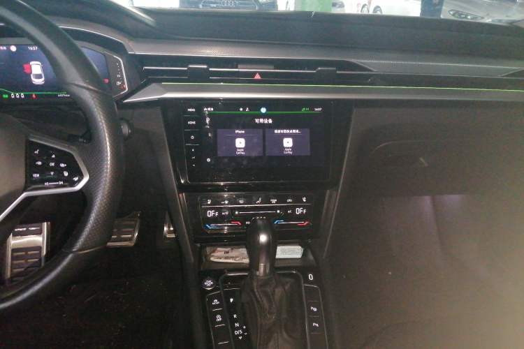 Used Volkswagen FAW-Volkswagen CC 2023 380TSI Striking Edition Audio And AC Panel