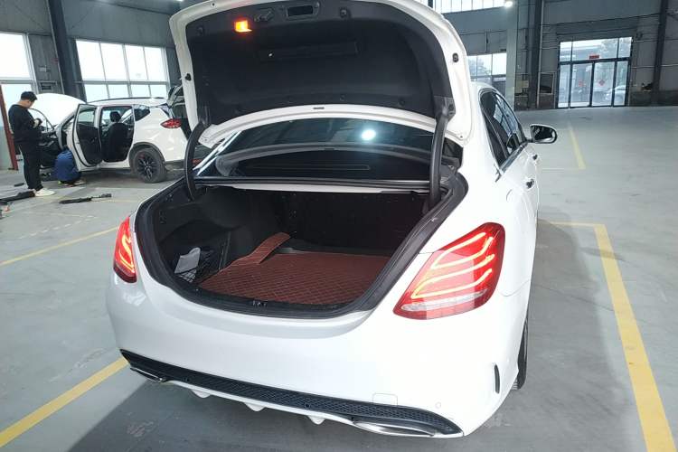 Used Mercedes-Benz C-Class 2018 C 180 L Fashion Edition Sport Version