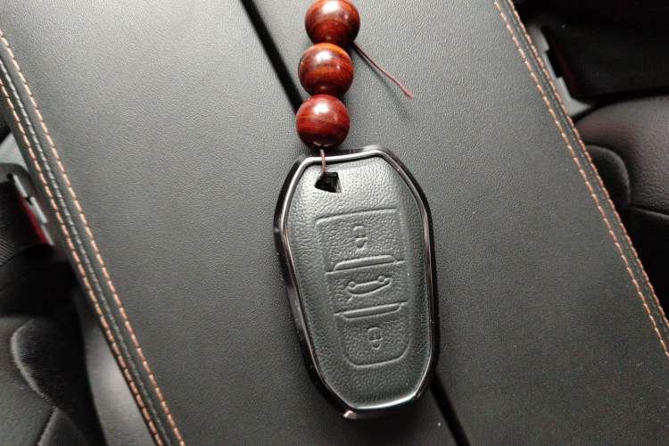 Used Peugeot 5008 2017 380THP 7-Seater Boundary-Free Edition
