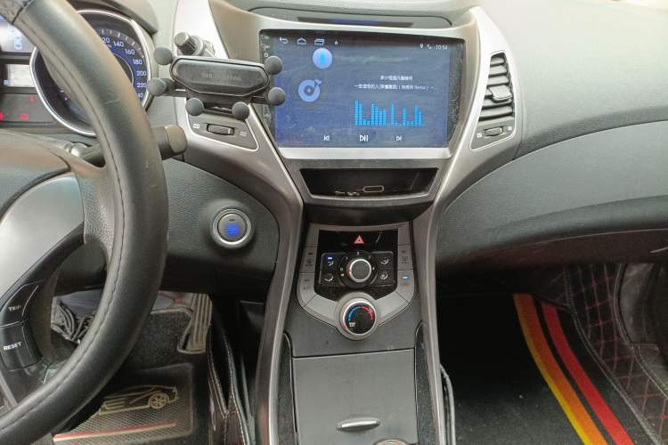 Used Hyundai Elantra (5th Generation / Langdong) 2015 1.6L Manual Leading Model Audio And AC Panel