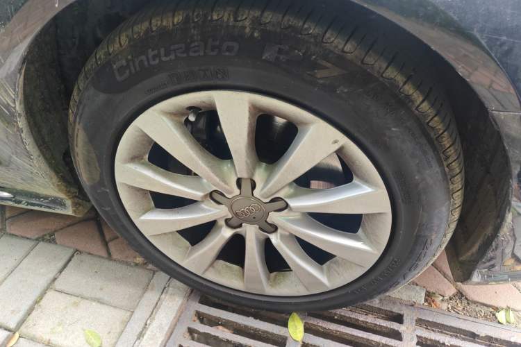 Used Audi A6L 2017 30 FSI Technology Model Right Front Wheel Hub