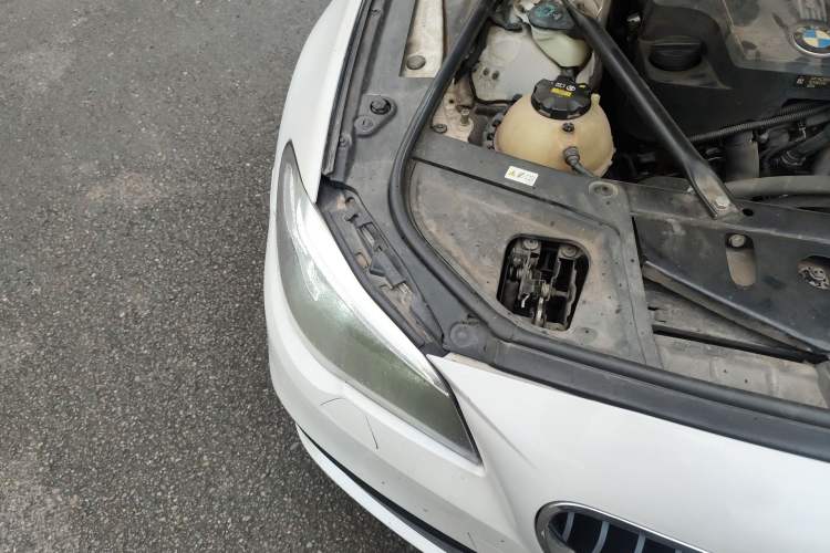 Used BMW 5 Series 2017 528Li Leading Model
