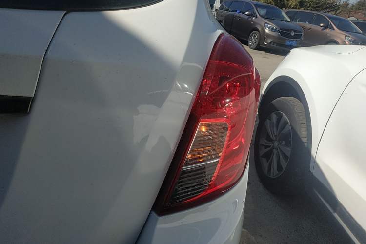 Used Buick Encore 2015 1.4T Automatic Two-Wheel Drive Urban Leading Model
