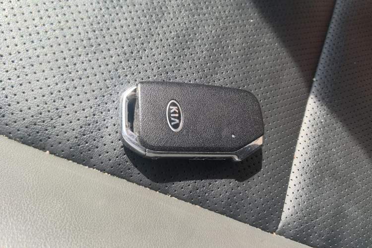 Used Kia Sportage R 2019 2.0L Automatic Smart Luxury Edition Vehicle Key