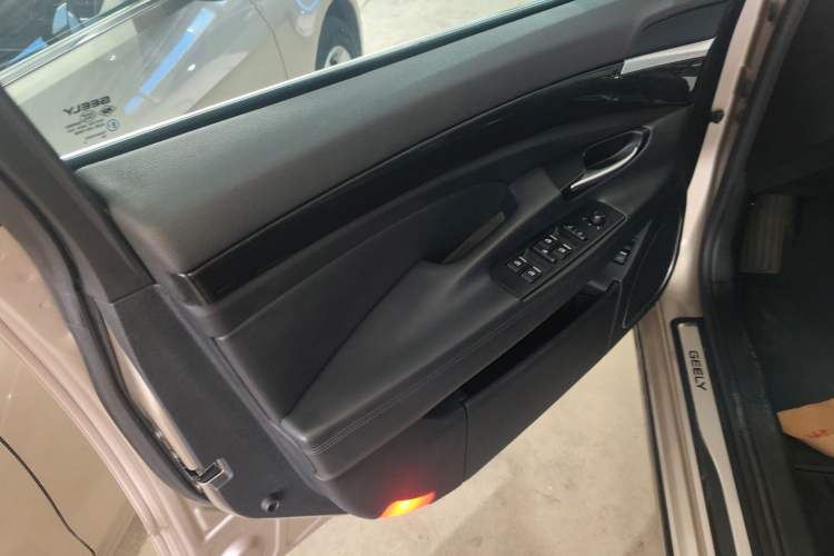 Used Geely Auto Emgrand GT 2015 1.8T Luxury Model Left Front Door Interior