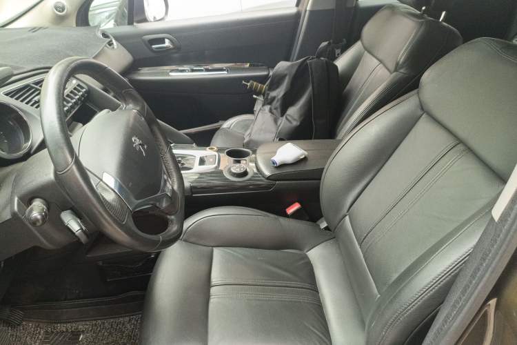 Used Peugeot 3008 2013 1.6THP Automatic Prestige Edition Left Front Seat