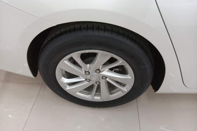 Used Buick LaCrosse 2023 Restyled 25T Cross-Country Edition
