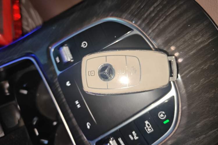 Used Mercedes-Benz E-Class 2023 E 260 L