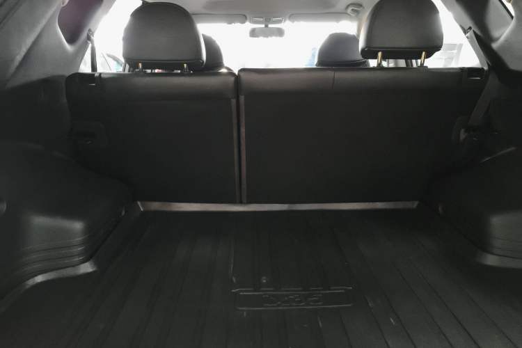 Used Hyundai ix35 2013 2.0L Automatic Two-Wheel Drive Smart GLS China IV Standard
