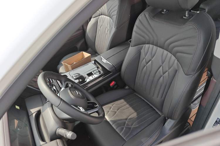 Used GAC Trumpchi M8 2024 Master Series Super Hybrid Edition Left Front Seat