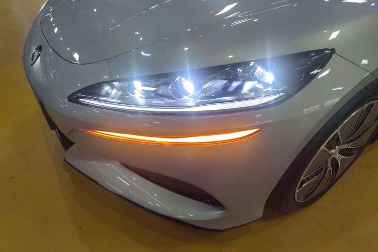 Used Denza Z9GT 2024 630 All-Wheel Drive Max Edition
