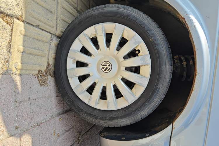 Used Volkswagen Jetta 2010 1.6L Partner