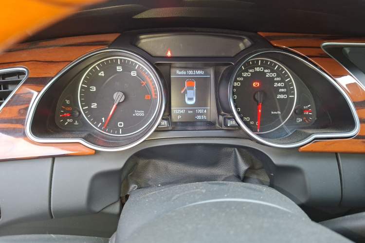 Used Audi A5 2010 2.0TFSI Cabriolet Instrument Cluster