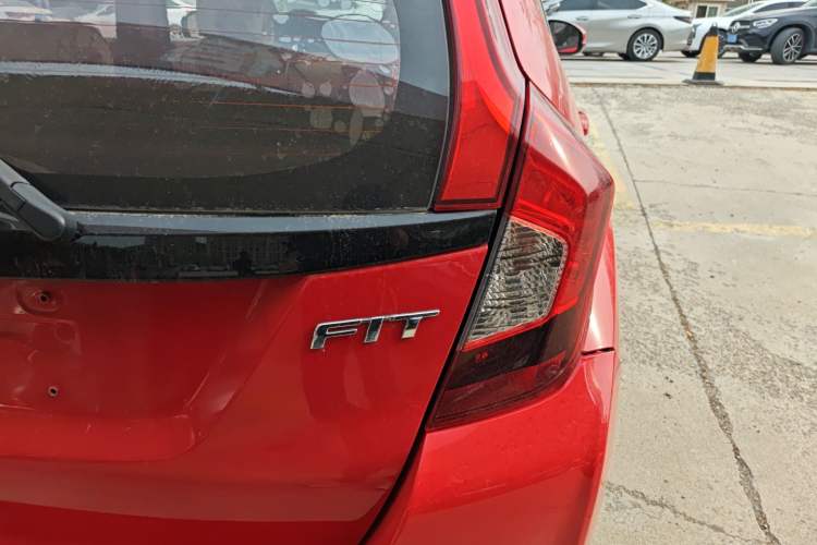 Used Honda Fit 2016 1.5L LX CVT Comfort Model
