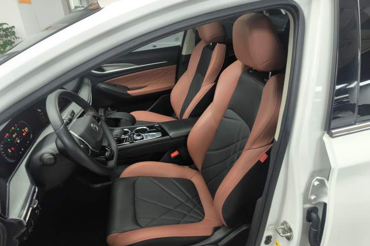 Used Changan Eado 2023 Changan Edition PLUS Blue Whale NE 1.4T GDI DCT Prestige Version
