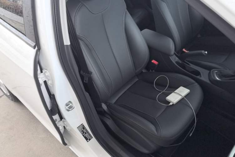 Used Buick GT 2021 Revised Version Flagship 1.5L Automatic Elite Edition Right Front Seat