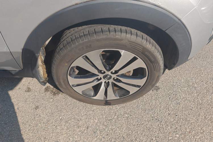 Used Kia Sportage R 2011 2.0L Automatic Two-Wheel Drive Premium Edition
