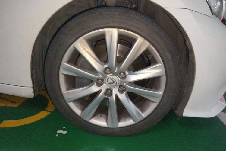 Used Lexus IS 2015 200t F SPORT
