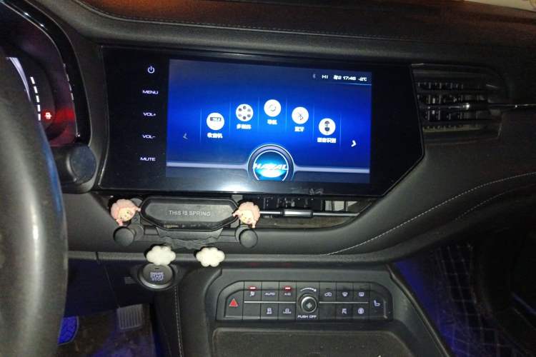 Used Haval F7 2019 2.0T Two-Wheel Drive i-Van China V standard
