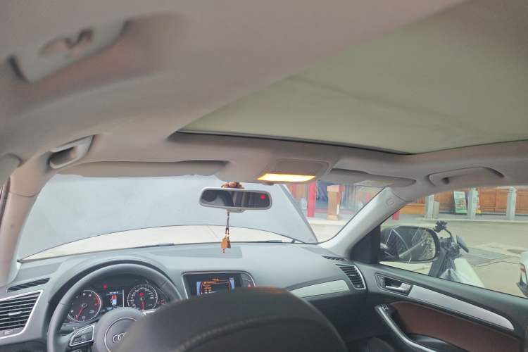 Used Audi Q5 2018 Collector's Edition 40 TFSI Technology Model