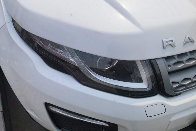 Used Land Rover Range Evoque 2018 240PS PURE Style Edition Right Front Headlight
