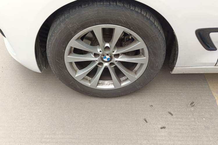 Used BMW 3 Series GT 2017 320i Sport Edition
