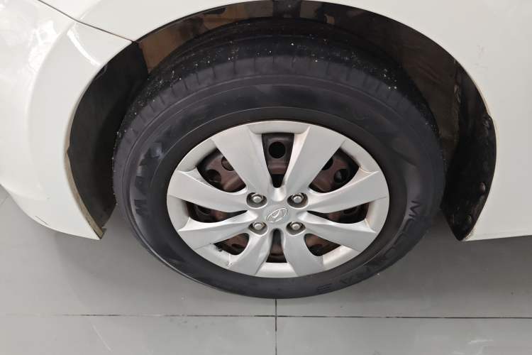 Used Hyundai Verna (older generation) 2014 1.4L Manual Smart GLS Trim