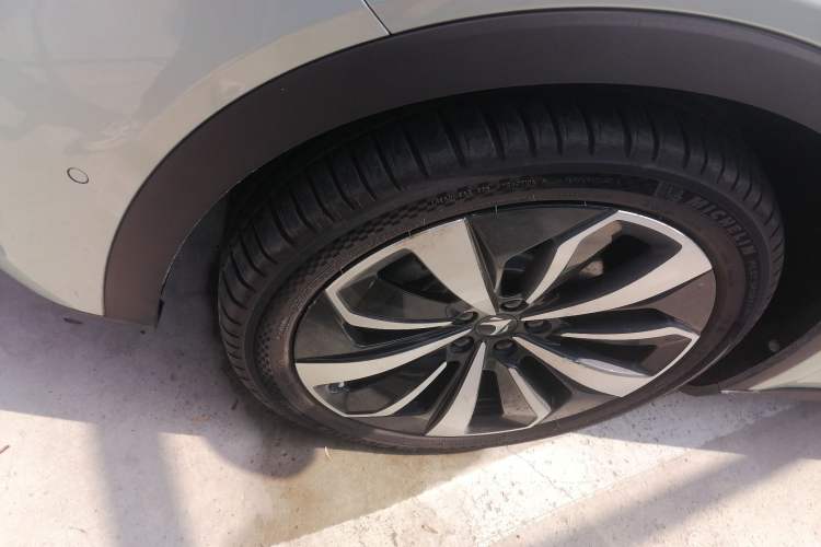 Used ARCFOX Alpha S 2021 603H Exterior 4