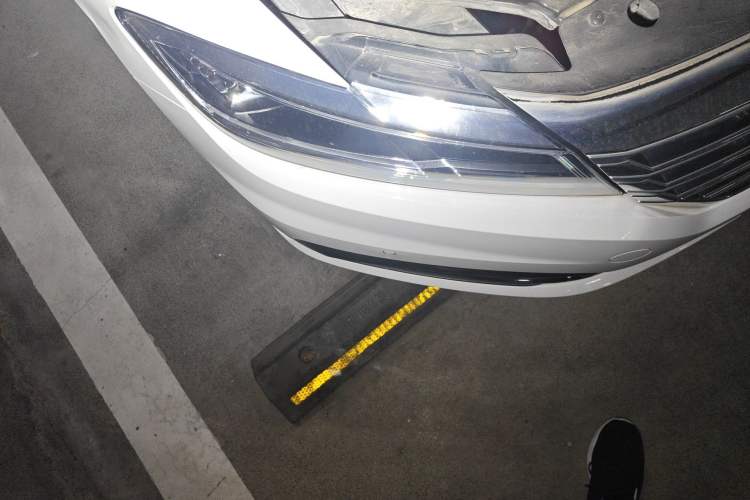 Used Volkswagen Lavida 2019 280TSI DSG Luxury Edition China VI Standard Right Front Headlight