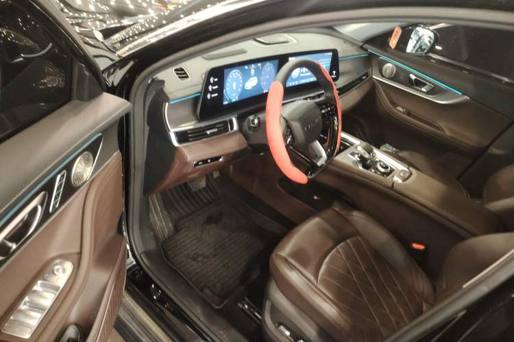 Used Chery Tiggo 8 PRO 2024 Champion Edition 390T Four-Wheel Drive Peak Version 5 Seats Driver Seat