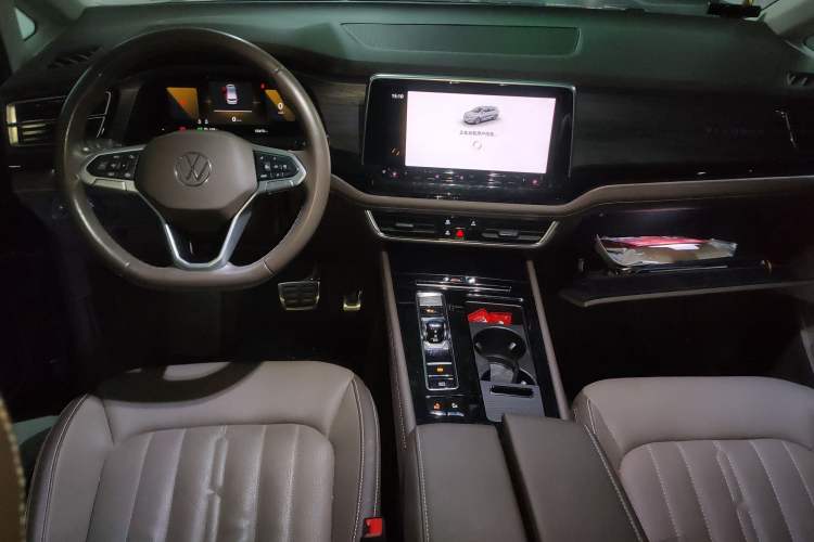 Used Volkswagen Viloran 2023 Revised Version 380TSI Luxury Edition