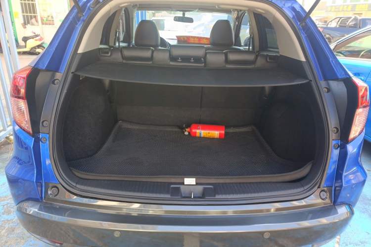 Used Honda Vezel 2015 1.8L CVT Four-Wheel Drive Flagship Model
