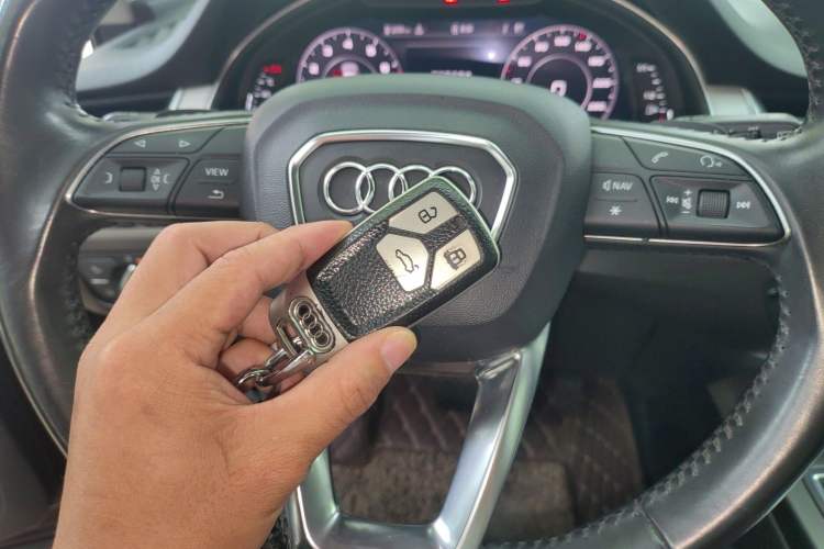 Used Audi Q7 2016 45 TFSI Technology Edition Vehicle Key