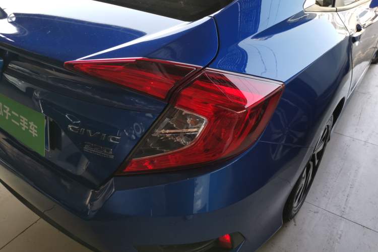 Used Honda Civic 2016 220TURBO CVT Luxury Edition
