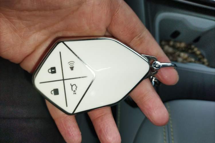 Used Deepal S05 2024 200Max Range-Extended Long-Range Version
