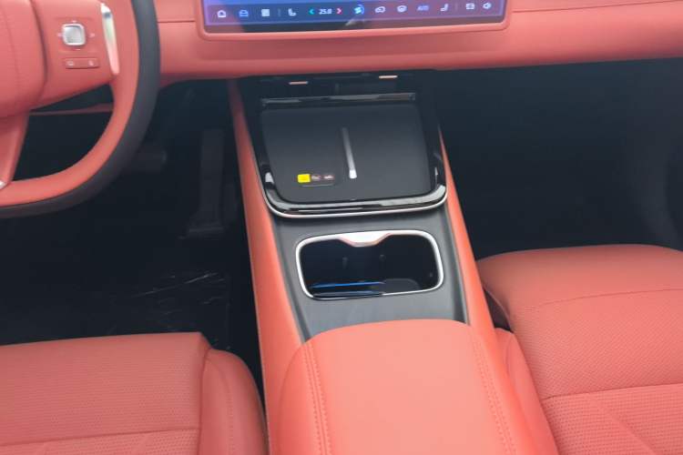 Used Deepal S05 2024 200Max Range-Extended Long-Range Version
