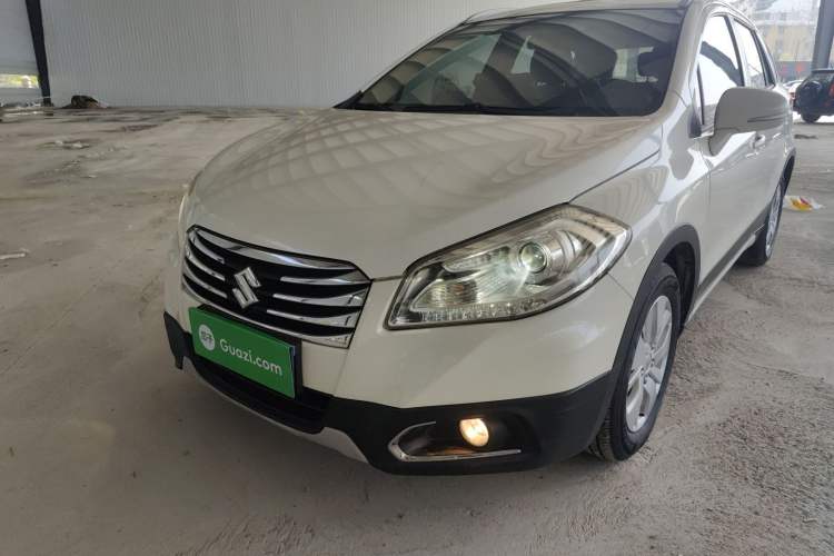 Used Suzuki S-Cross 2015 1.6L CVT Two-Wheel Drive Elite Version