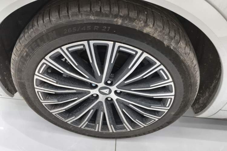 Used Deepal S09 2025 Four-Wheel Drive Ultra+ Custom Edition