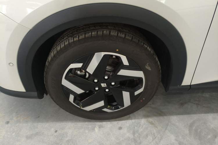 Used Baojun Yunhai 2024 140km Plug-in Hybrid Version
